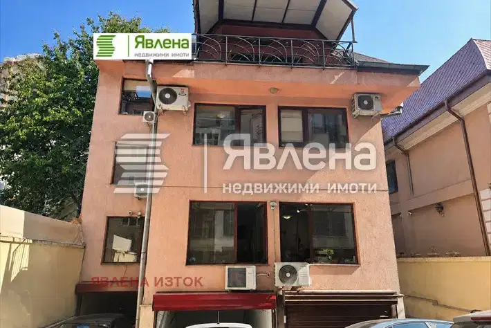 Бизнес имот в София, Център