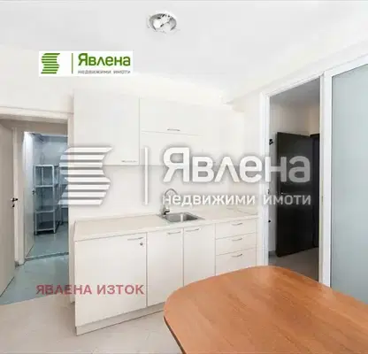 Снимка 4 — Бизнес имот в София, Център
