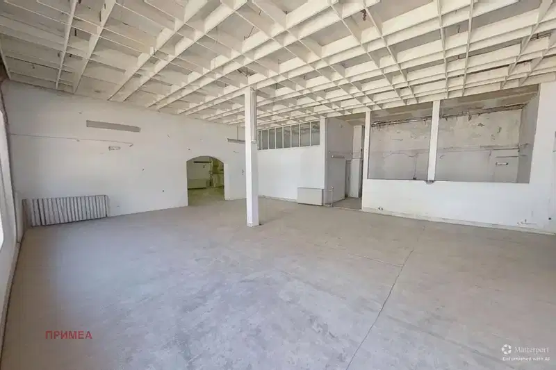 Industrial Building in Burgas, Centyr