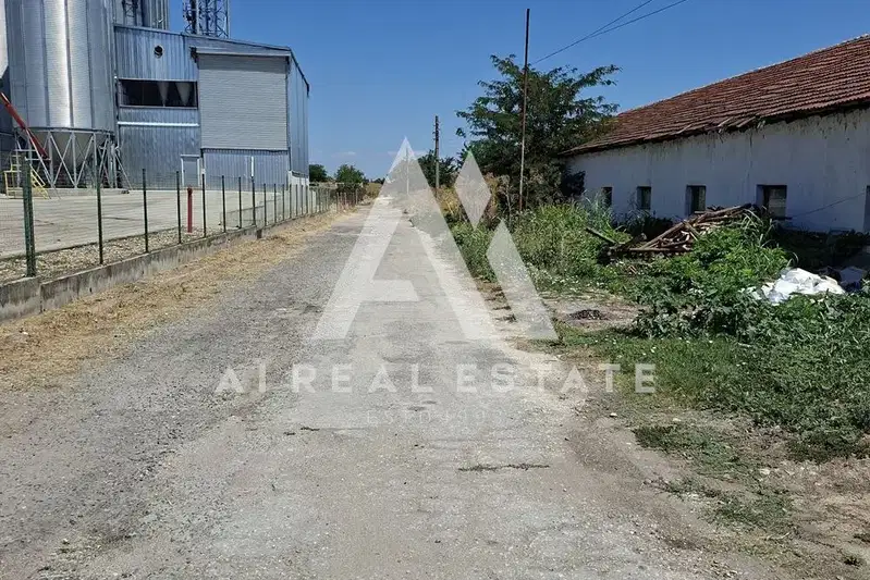 Industrial Building in Pleven, Dolna Mitropoliya