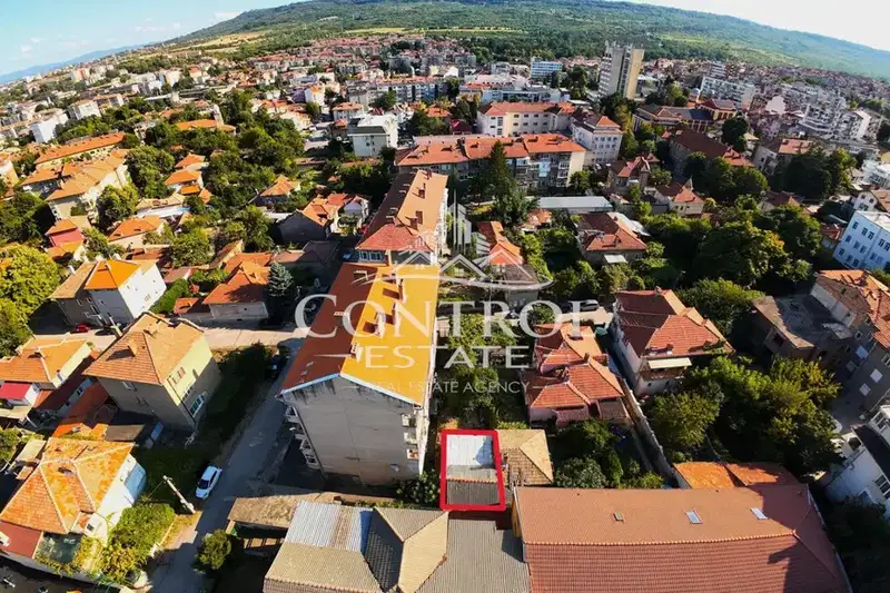 Industrial Building in Veliko Tyrnovo, Gorna Oryahovica