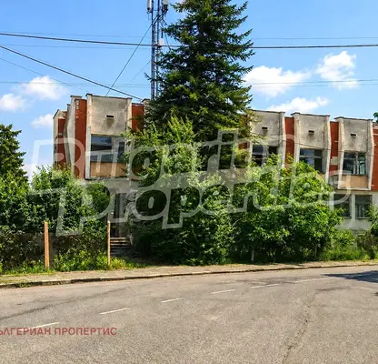 Photo 5 — Industrial Building in Oblast Shumen, Pliska