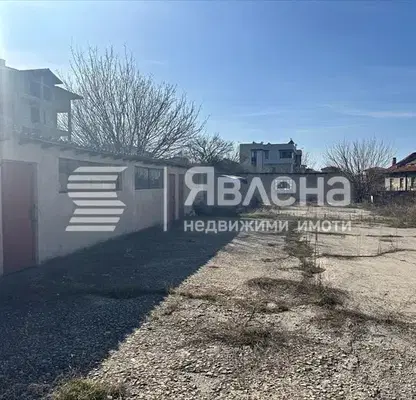 Снимка 2 — Промишлена сграда в Пловдив, с. Белащица