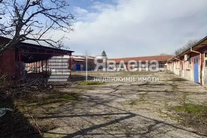 Industrial Building in Oblast Plovdiv, Ezerovo