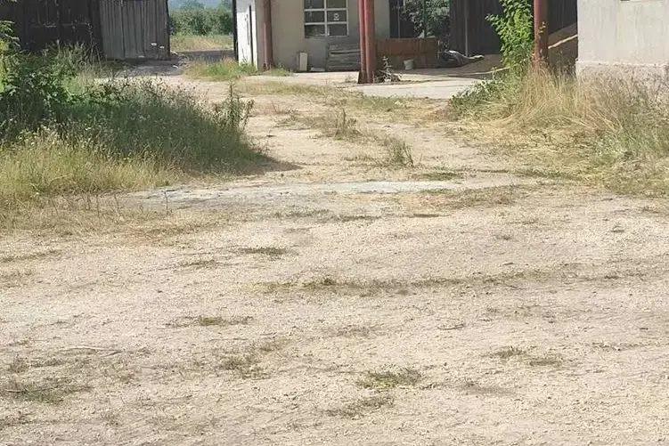 Промишлена сграда в Пловдив, с. Куртово Конаре