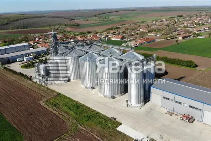 Промишлена сграда в Силистра, с. Паисиево
