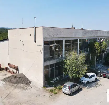 Снимка 2 — Промишлена сграда във Велико Търново, с. Велчево