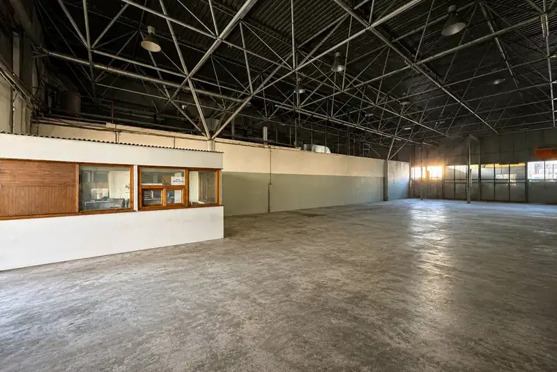 Industrial Building in Sofiya, Npz Iskyr