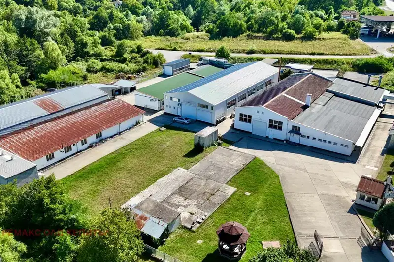 Industrial Building in Oblast Gabrovo, Tryavna