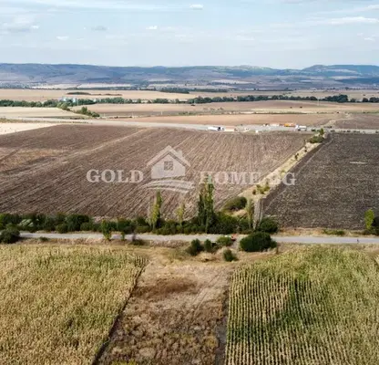 Photo 2 — Agricultural Land in област София, Hrabyrsko