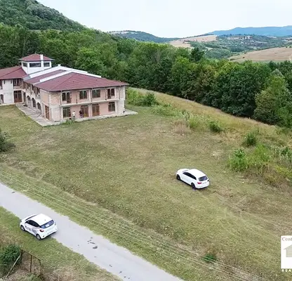Снимка 2 — Хотел във Велико Търново, с. Бойковци