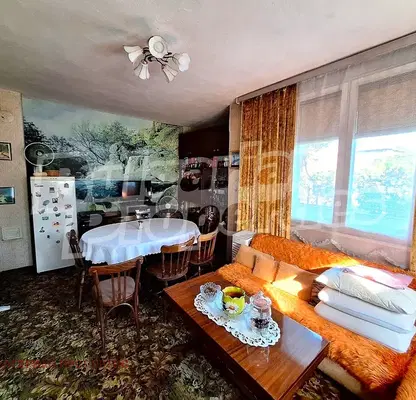 Photo 3 — Floor of House in Veliko Tyrnovo, Debelec