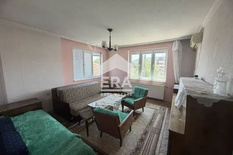 Floor of House in Oblast Veliko Tyrnovo, Gorna Oryahovica