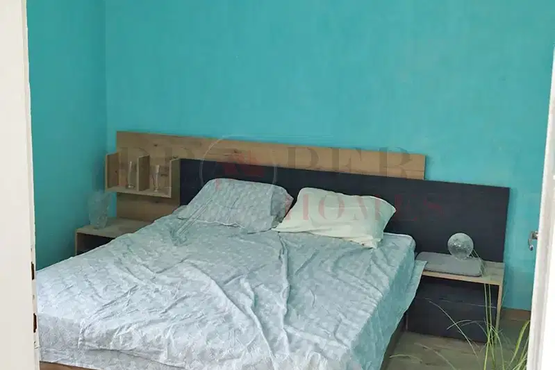 First floor 3-room in Gorna Oryahovitsa with 400 sq m yard