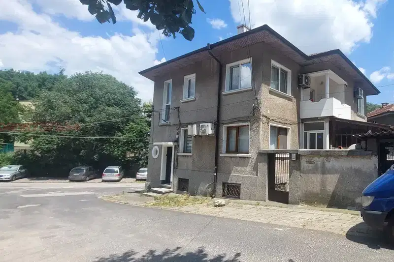 Етаж от къща в Хасково, Център