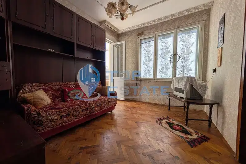 Floor of House in Veliko Tyrnovo, Pavlikeni