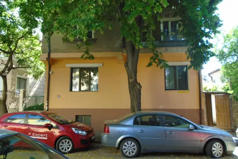 Floor of House in Plovdiv, Centyr