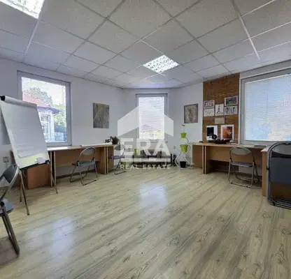 Photo 3 — Spacious 4-room apartment in Center, Ruse with terrace