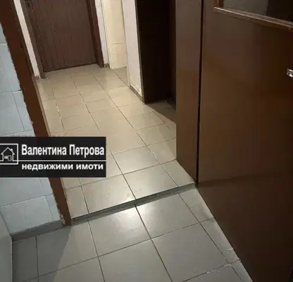 Снимка 3 — Втори етаж от къща с двор в Дружба 2, Русе