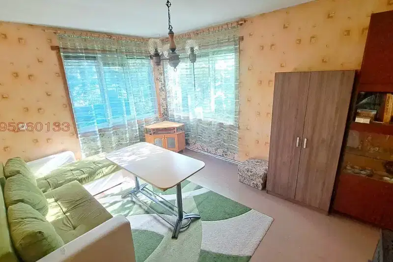 Етаж от къща в Русе, Средна кула