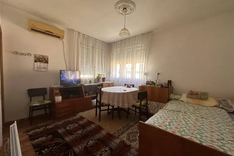 Floor of House in Shumen, Herson