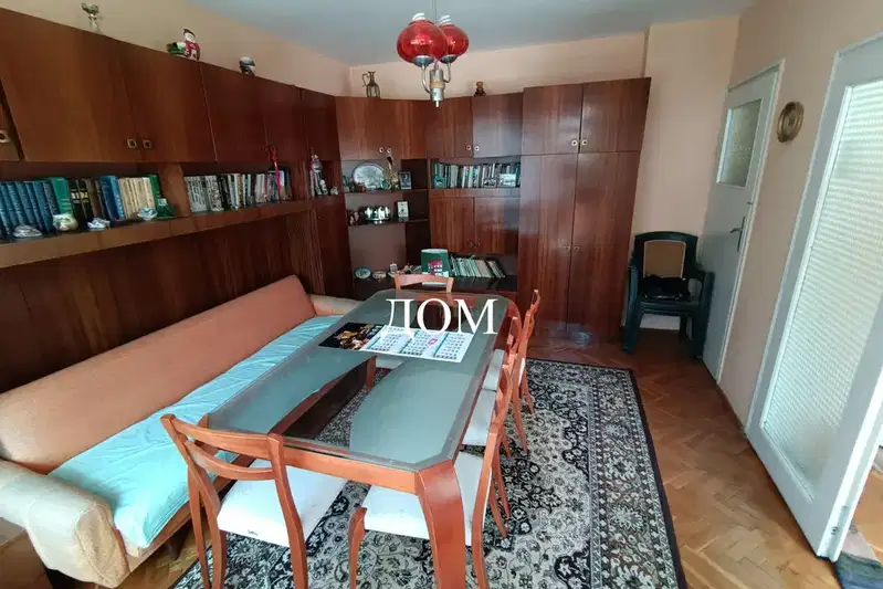 Floor of House in Shumen, Kurshun Cheshma