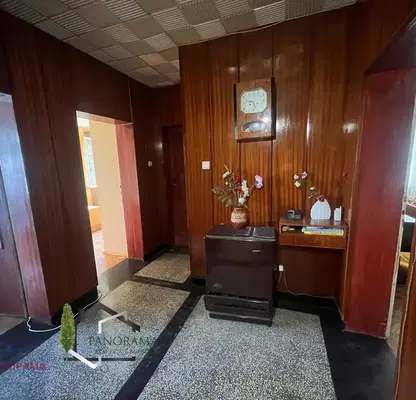 Снимка 4 — Просторен 4-стаен апартамент в Шумен, кв. Пожарната с гараж