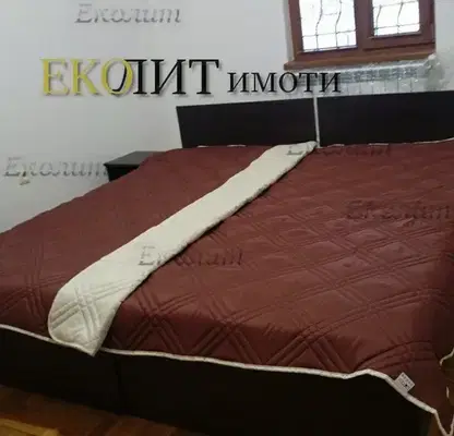 Снимка 2 — 3-стаен апартамент с автономен вход в Център, София