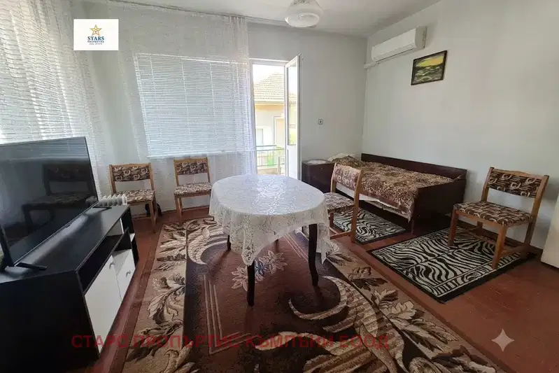Етаж от къща във Варна, Аспарухово