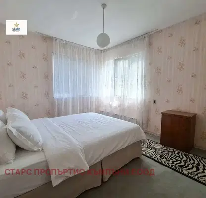 Снимка 5 — Етаж от къща във Варна, Аспарухово