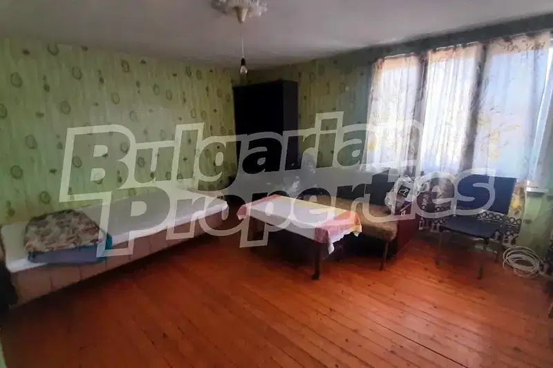 Floor of House in Varna, Troshevo