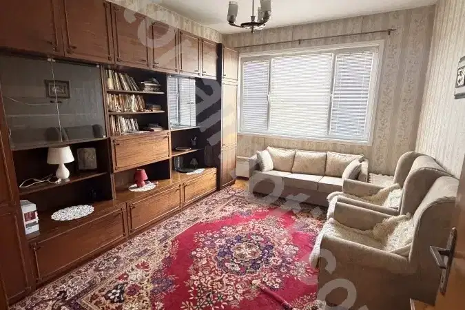 Floor of House in Veliko Tyrnovo, Centyr