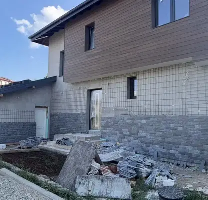 Снимка 4 — Нова къща 210 кв.м в ски зона Банско с паркинг