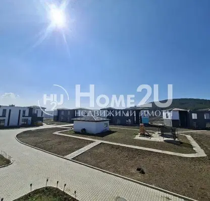 Photo 3 — 4-room house in Bozhurishte with parking space in gated complex