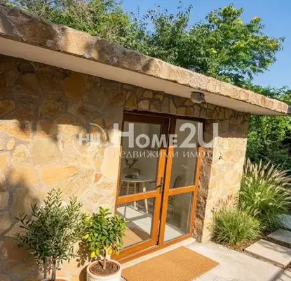 Photo 4 — Three-storey house with yard in Banevo district, Burgas