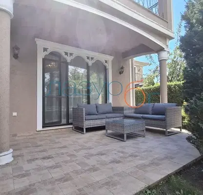 Photo 2 — Two-storey house with 2 bedrooms in Sarafovo, Victoria Royal Garden