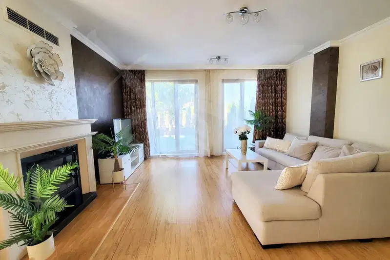 Двуетажна къща с 135 кв.м. в Сарафово, Бургас