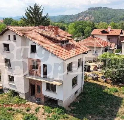 Photo 2 — House in Sofia, Dolna Banya
