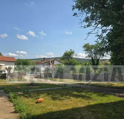 Photo 2 — House in област София, Dragoman