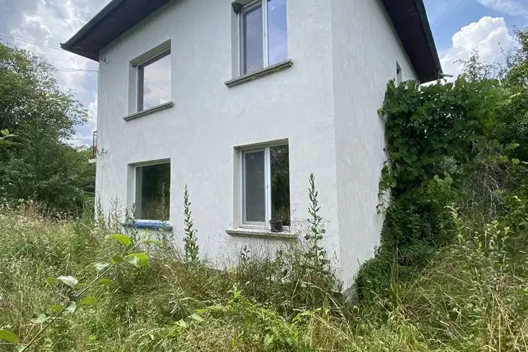 House in Sofia, Etropole