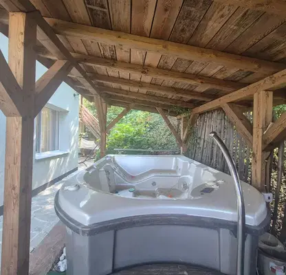 Photo 5 — House with 4 bedrooms and pool in Center, Kamaka, Gabrovo