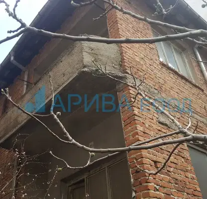Снимка 3 — Къща в Хасково, Център