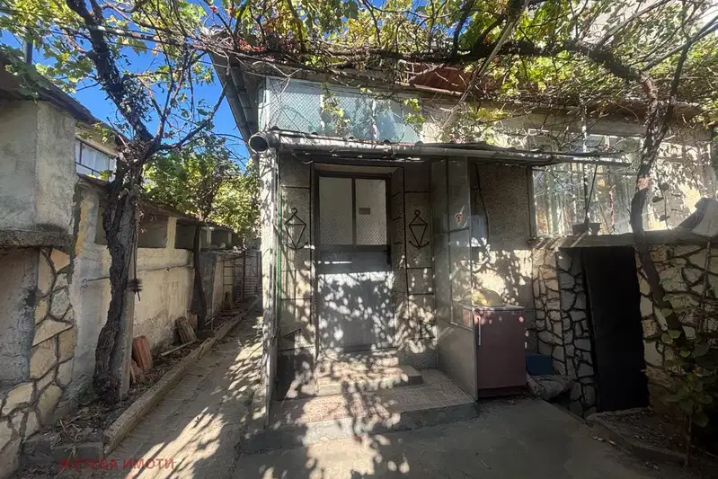 House in Plovdiv, Karlovo