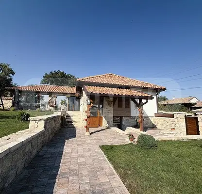 Photo 3 — House in Shumen, Kaspichan
