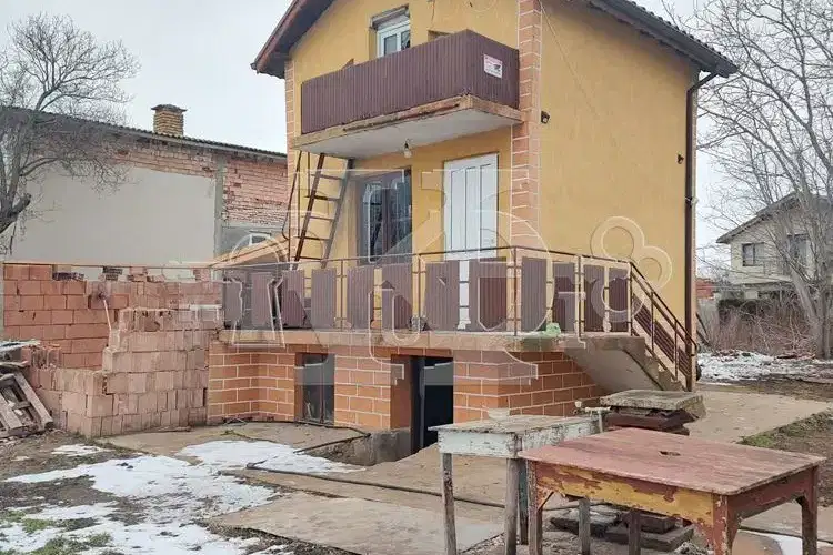 Къща в Добрич, Каварна
