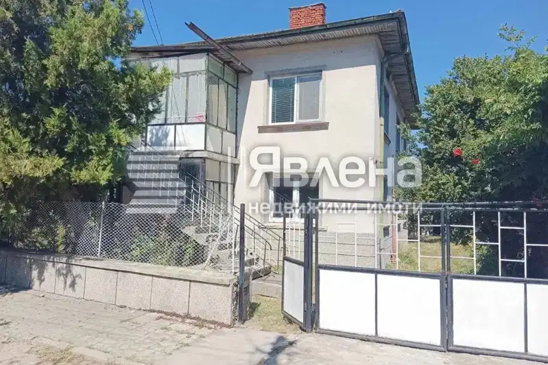 Къща в София, Костенец