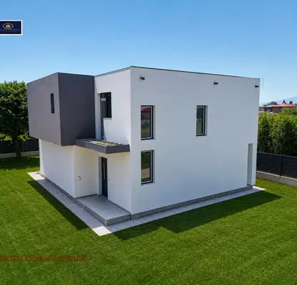 Photo 3 — House in Sofia, Kostinbrod