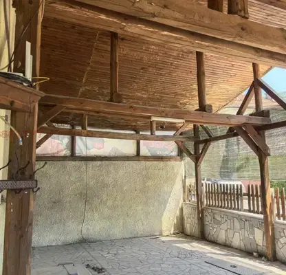 Снимка 5 — Къща 3-стаен в с. Горна Брезница с фотоволтаична централа