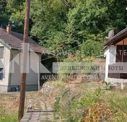 Photo 2 — Two-storey villa with yard in Krichim, Plovdiv region