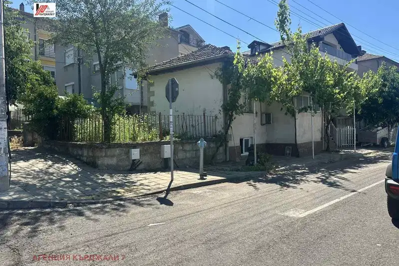 Къща в Кърджали, Крумовград